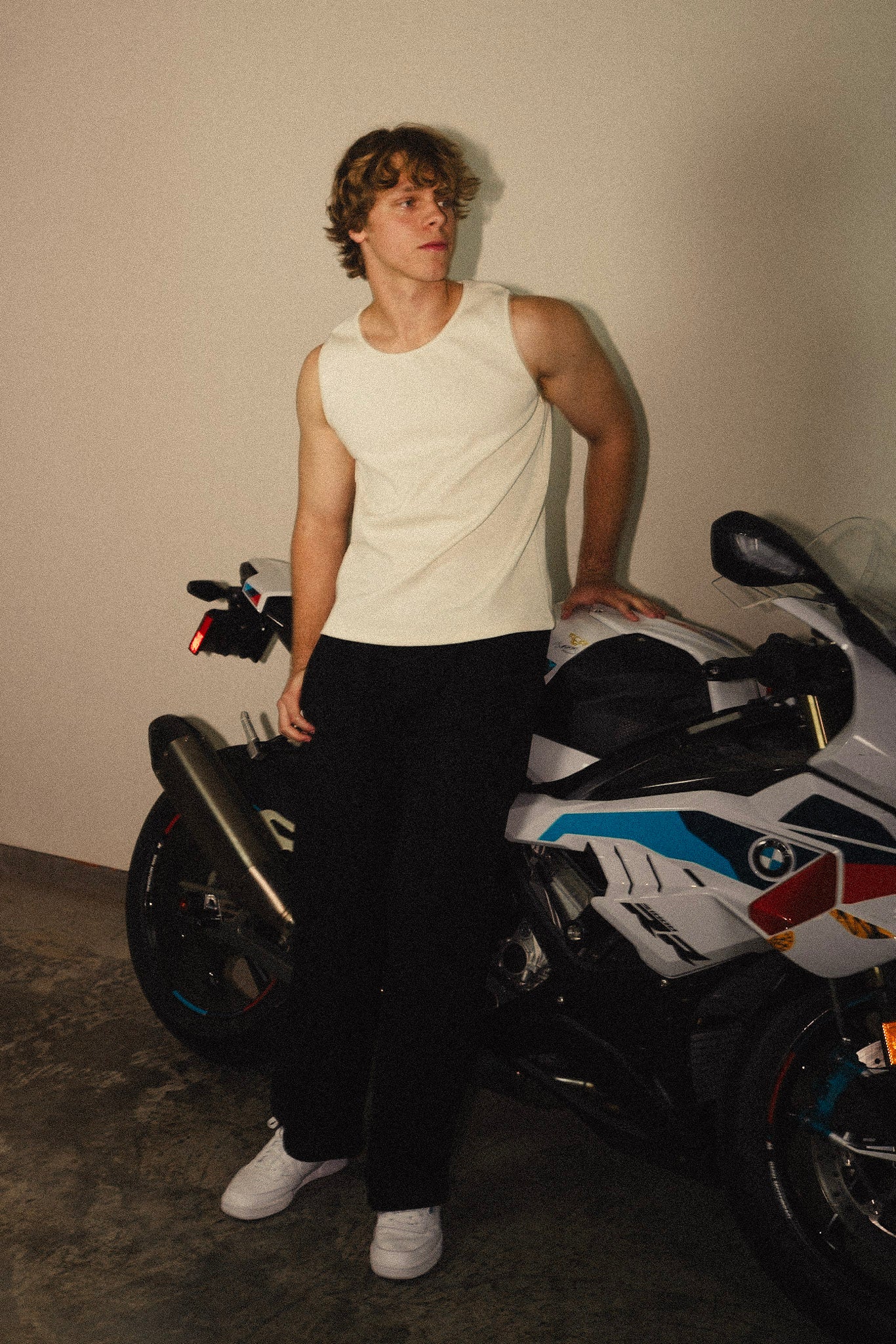 U-ZONE TANK TOP